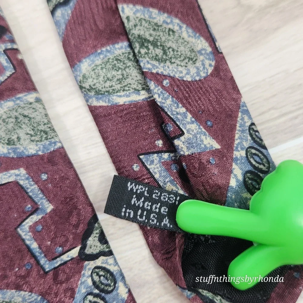 Villa Bugatti Abstract Red Burgundy, Gray, Black & Green 100% Italian Silk‎ Tie
